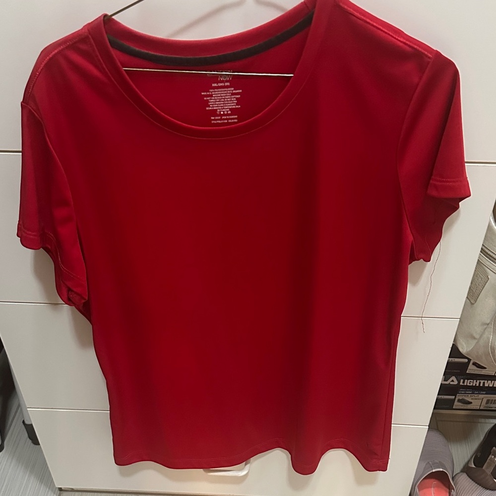 Danskin Now Women's Vibrant Red Short Sleeve Tee